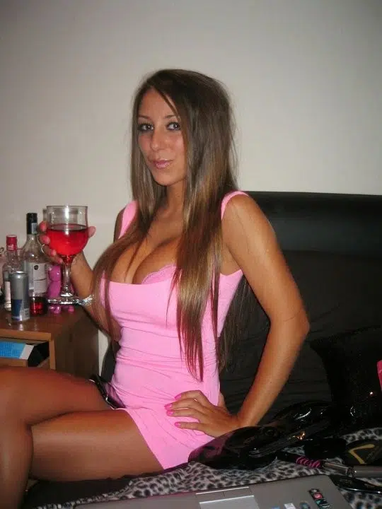 Junges Partyluder möchte heute noch in Innsbruck bumsen frau moCC88chte privat bumsen